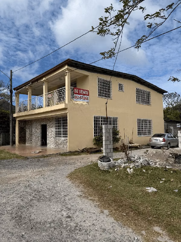 Venta de Casa en El Valle de Antón, 150m² de terreno y 300m² de construcción