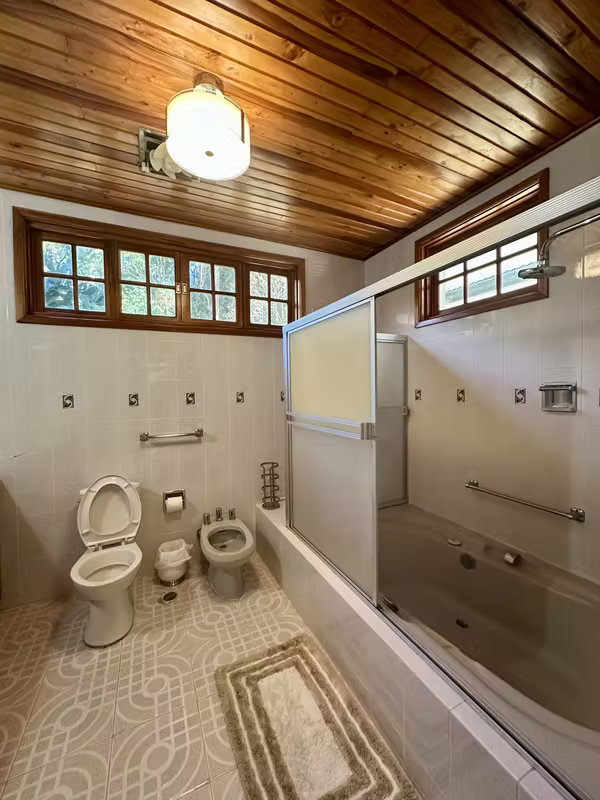 FURNISHED HOUSE IN EXCLUSIVE GATED COMMUNITY IN BAMBITO