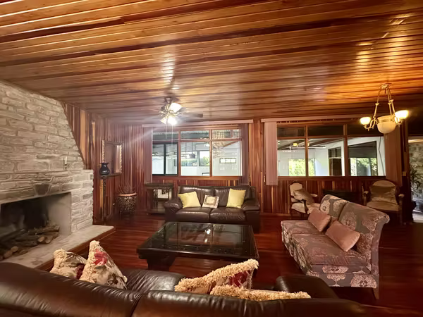 FURNISHED HOUSE IN EXCLUSIVE GATED COMMUNITY IN BAMBITO