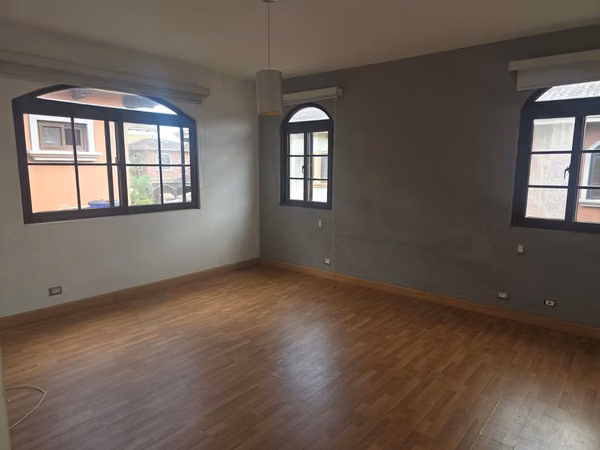 Vendo casa en exclusivo complejo El Doral, Costa Sur