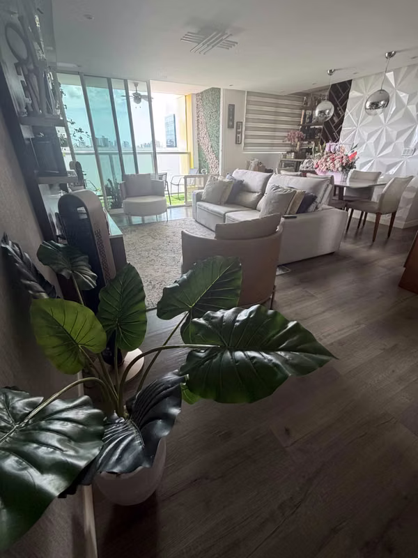 Venta de Apartamento Edificio King’s Park Condado del Rey