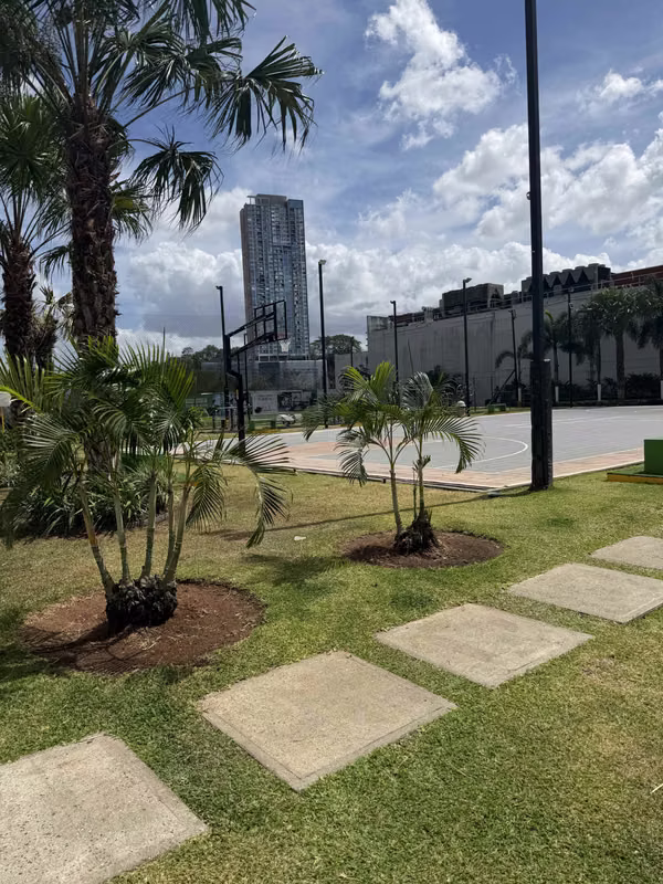 Venta de Apartamento Edificio King’s Park Condado del Rey