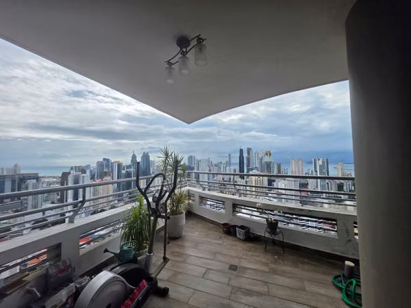 HERMOSO PENHOUSE 223 MTS  3 RECAMARAS CUARTO BAÑO EMPLEADA VISTA PANORAMICA ALA CIUDAD Y AL MAR