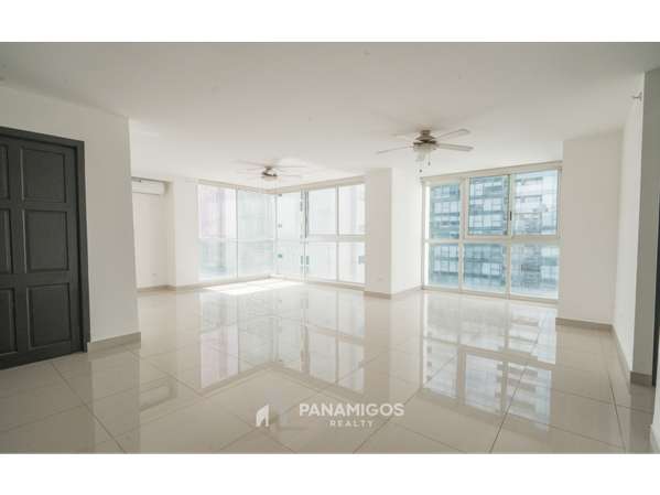 Apartamento en venta en PH Belleview Tower, Bella Vista