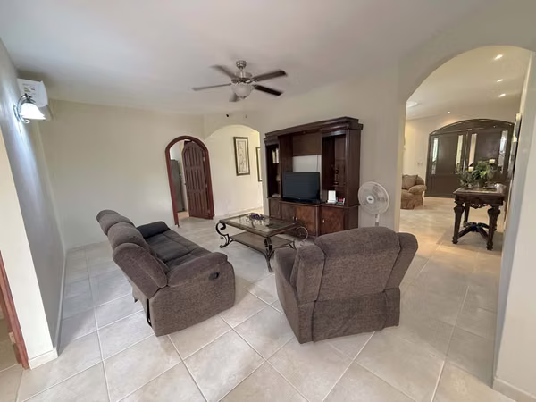 Casa en Venta en Santa Clara – Cerca de la Playa