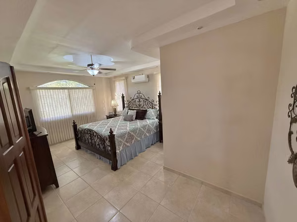 Casa en Venta en Santa Clara – Cerca de la Playa