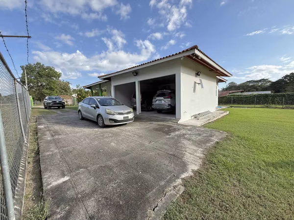 Casa en Venta en Santa Clara – Cerca de la Playa