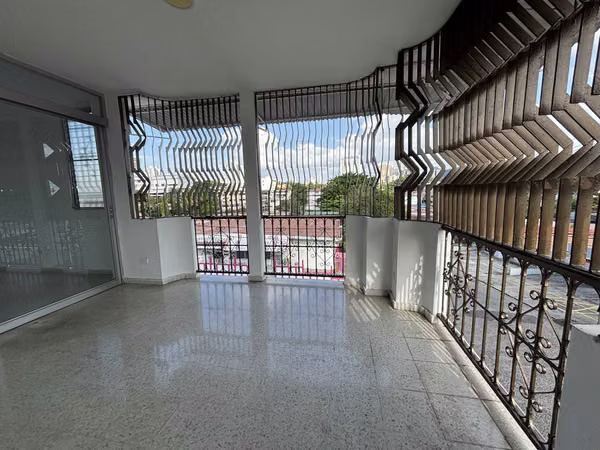 Propiedad Única en Betania Dos Casas Independientes Venta Plus