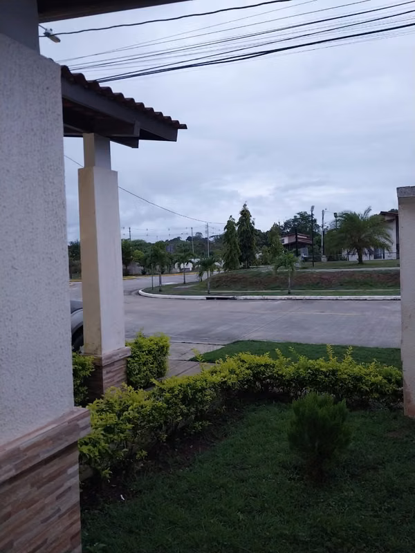 EN ALQUILER – CASA 148 m² | Residencial Vista Verde