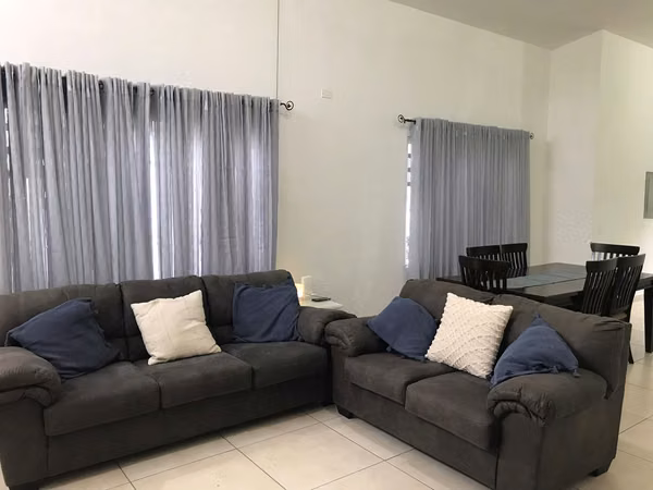 EN ALQUILER – CASA 148 m² | Residencial Vista Verde