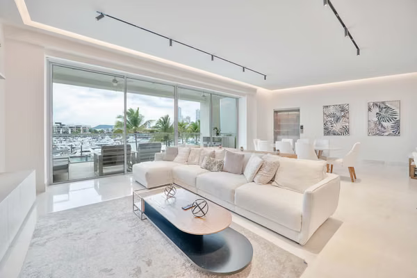 For Rent  – Ocean Reef Islands, Beach Club Residences