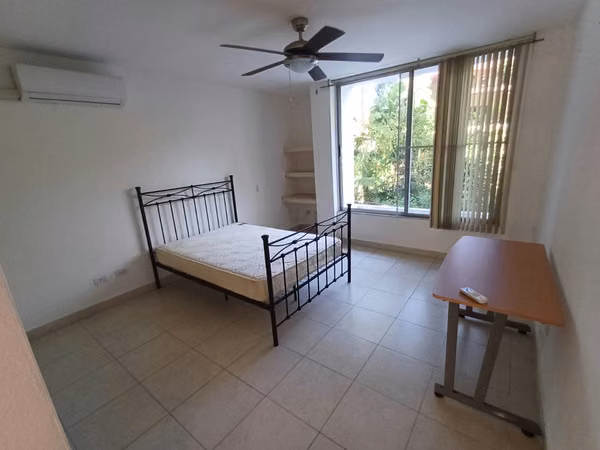 PH CANAL VIEW AMUEBLADO 190 m2 cercano a Albrook, Clayton, Balboa, Diablo, Ancon