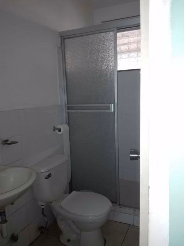 Vendo amplia casa 565mt2. ( 2 niveles) , Villa Lucre