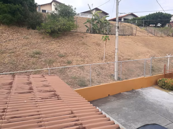 Vendo amplia casa 565mt2. ( 2 niveles) , Villa Lucre