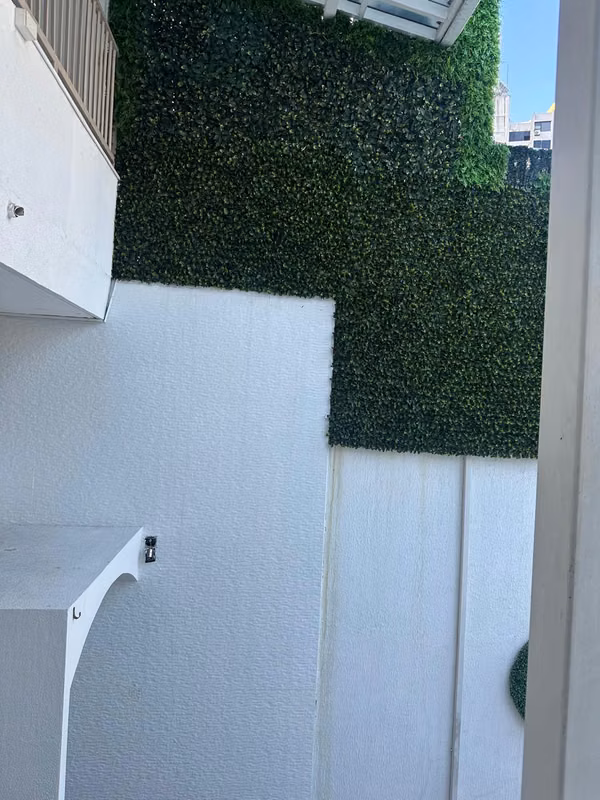 Propiedad exclusiva de uso mixto en Paitilla con Piscina