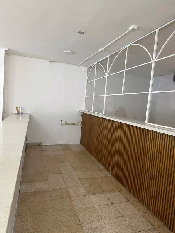 Propiedad exclusiva de uso mixto en Paitilla con Piscina