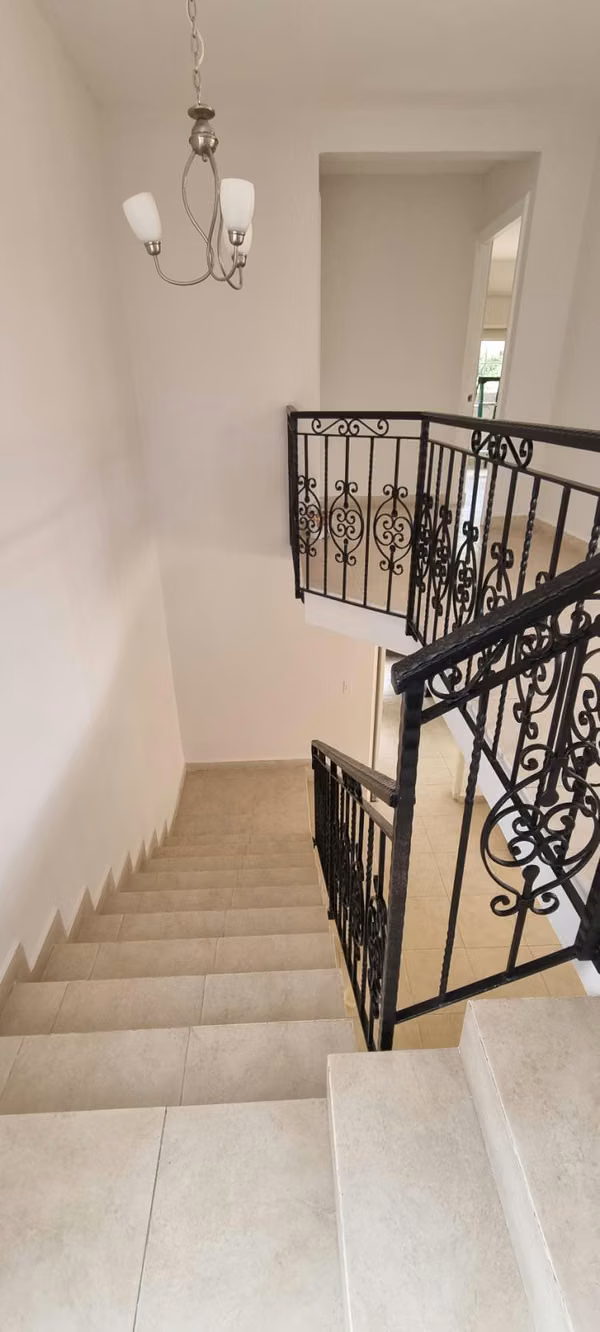 COMMERCIAL AND RESIDENTIAL HOUSE FOR RENT - CHANIS LA FONTANA
