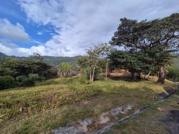 SE VENDE LOTE EN ALTOS DEL MARÍA – VALENCIA