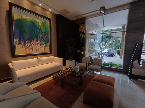 MARBELLA 47 3 bd 3 ba near Avenida Balboa, Marbella, Calle 50, Paitilla, Bella Vista