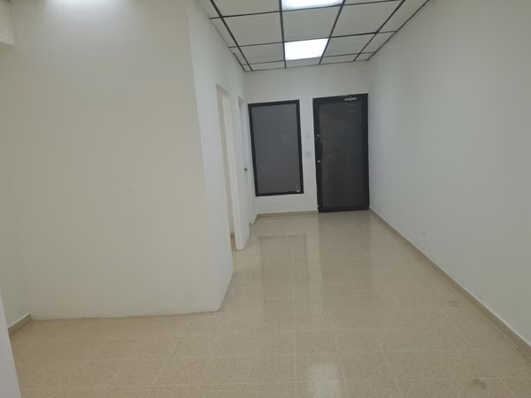 OFICINAS 52 MTS / EL DORADO, PLAZA AVENTURA