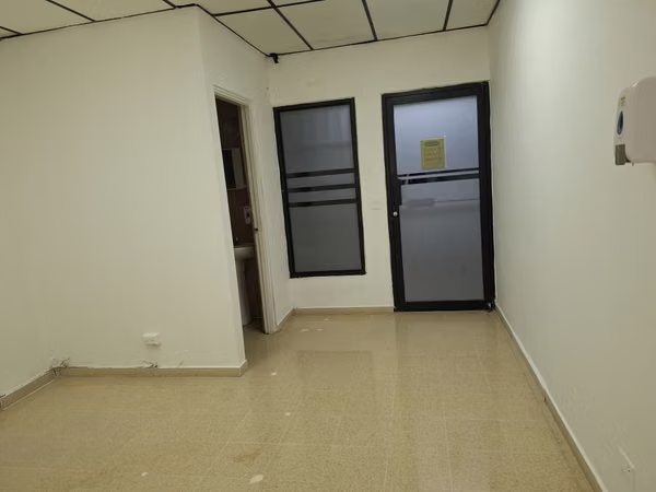 OFICINAS 52 MTS / EL DORADO, PLAZA AVENTURA