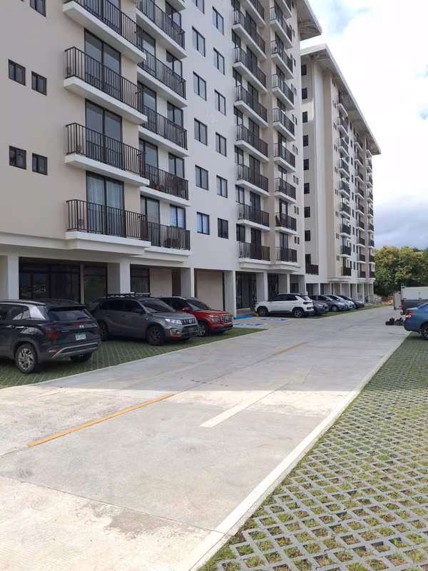 VENDO APARTAMENTOS EN METRO CITY TOWER