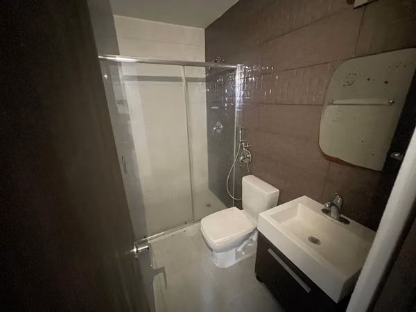 APARTMENT FOR SALE IN METROPOLITAN PARK IN SPAIN - JS