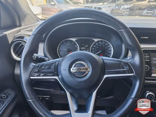 NISSAN KICKS 2018