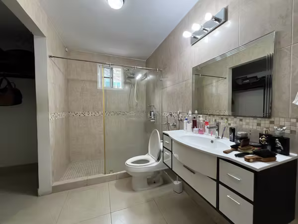 SE VENDE CASA – BOSQUES DE LAS CIBELES, ALTOS DE PANAMÁ