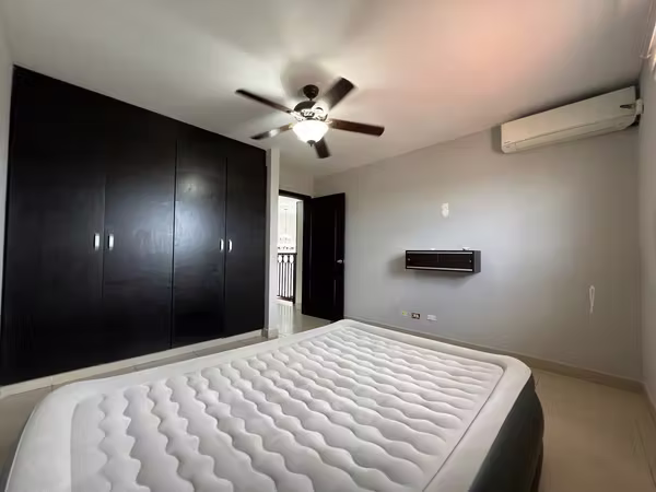 SE VENDE CASA – BOSQUES DE LAS CIBELES, ALTOS DE PANAMÁ