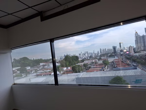 Oficina Disponible Plaza Aventura 49 mts