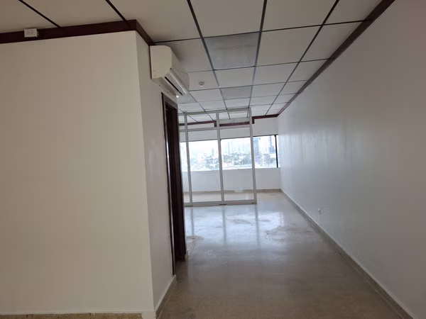 Oficina Disponible Plaza Aventura 49 mts