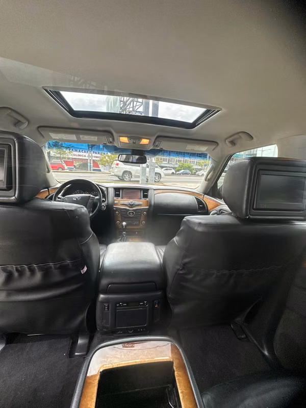 Infiniti QX80 2012