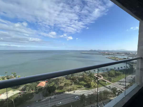VENDO HERMOSA CASA EN PLAYA DORADA VACAMONTE