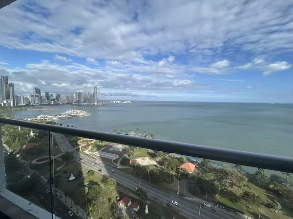 VENDO HERMOSA CASA EN PLAYA DORADA VACAMONTE