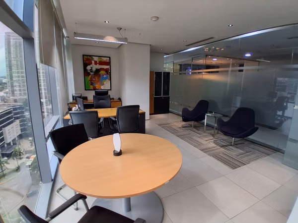 ALQUILER DE LOCAL OFICINAS CORPORATIVAS EN TORRE COSTA DEL ESTE