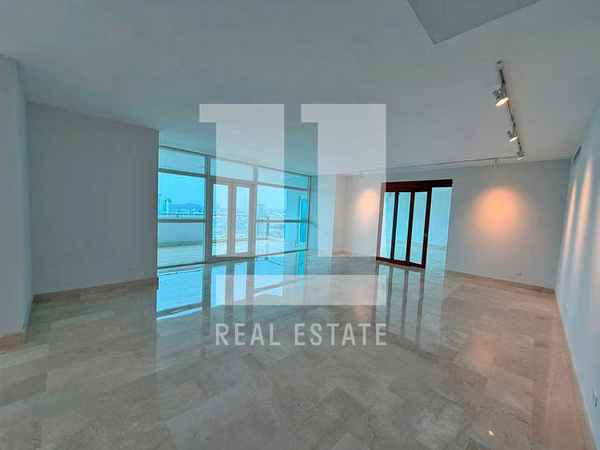 Apartamento en PH Pradera, Altos del Golf
