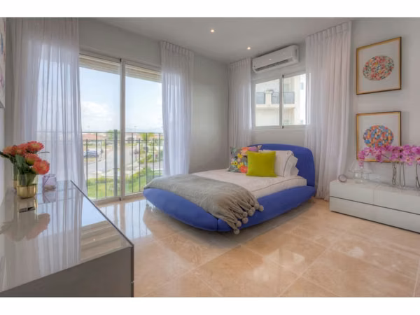 THE RESERVE 4 Bedrooms US$1,150,000