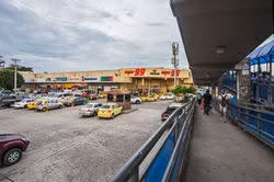 LA DOÑA ALQUILO 200 M2 $5,200 PLANTA BAJA