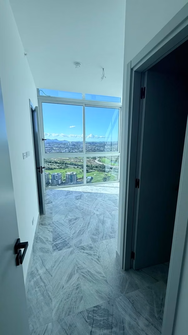 VENDO PENTHOUSE EN THE IVY