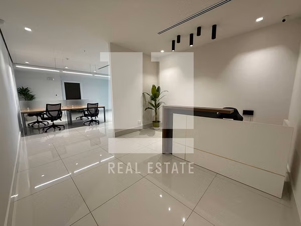 Se Alquila Oficina de 140m2 en Financial Park