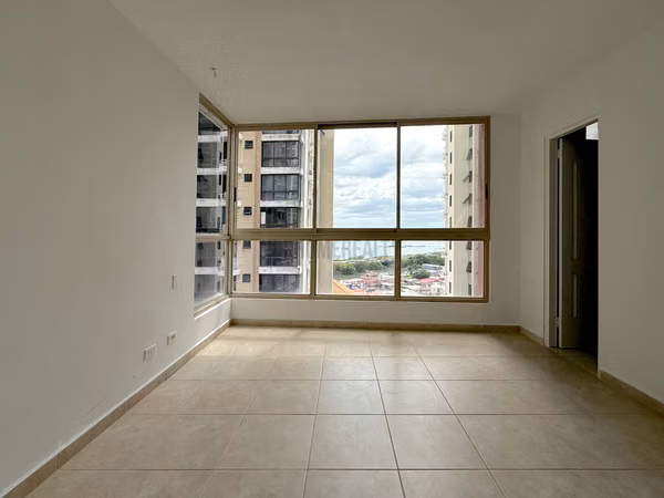 Apartment for sale in San Francisco, Panama – 2 bedrooms, 114 m² with city and ocean views