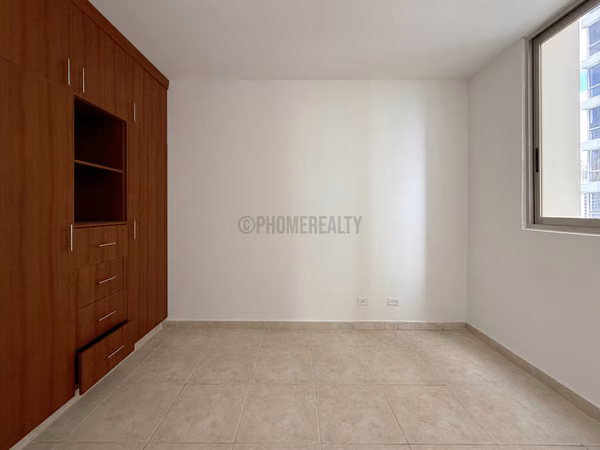 Apartment for sale in San Francisco, Panama – 2 bedrooms, 114 m² with city and ocean views