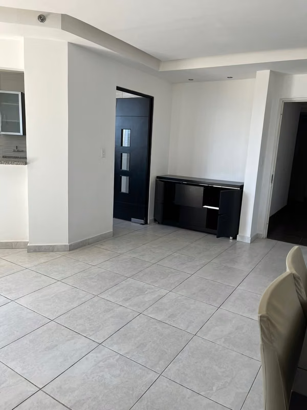 Apartment is sold in El Crajo / PH. Luxor / 147 m2 / 2 rec / 2.5 bathrooms / cbe / balcony