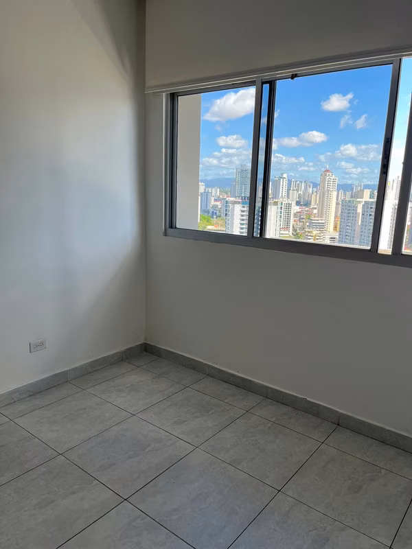 Apartment is sold in El Crajo / PH. Luxor / 147 m2 / 2 rec / 2.5 bathrooms / cbe / balcony
