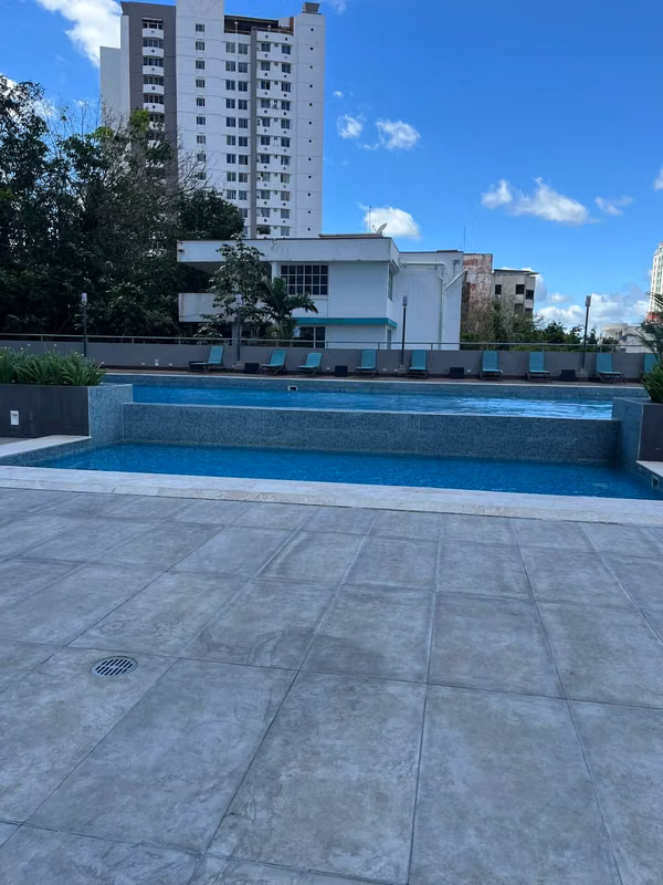 Apartment is sold in El Crajo / PH. Luxor / 147 m2 / 2 rec / 2.5 bathrooms / cbe / balcony