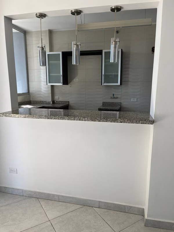 Apartment is sold in El Crajo / PH. Luxor / 147 m2 / 2 rec / 2.5 bathrooms / cbe / balcony
