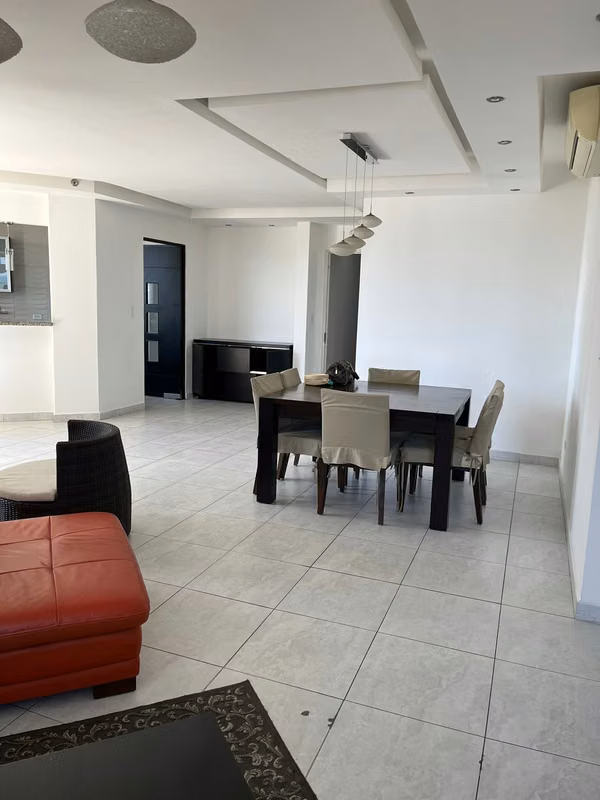 Apartment is sold in El Crajo / PH. Luxor / 147 m2 / 2 rec / 2.5 bathrooms / cbe / balcony