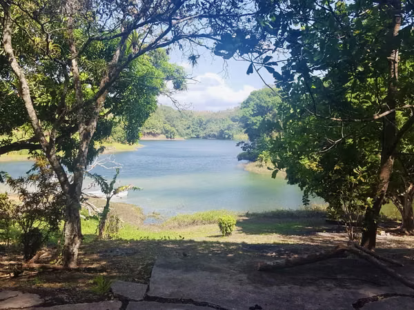 Vendo terreno San Juan, Colon - Vista directa al lago   $138,000.00
