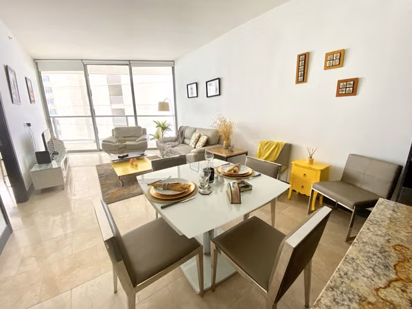 Venta de apartamento en Punta Pacífica con vista al mar
